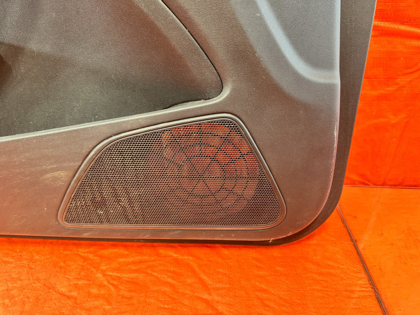 13 16 HYUNDAI GENESIS COUPE   R SPEC   LEFT AND RIGHT DOOR PANELS CARDS LINERS14