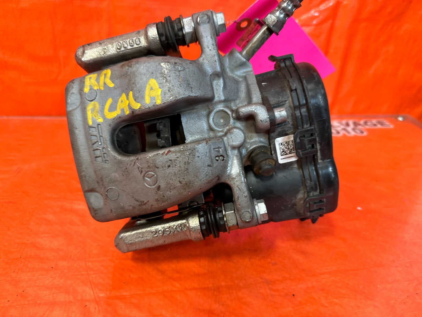 14 19 MERCEDES BENZ CLA 250   FWD   PASSENGER RIGHT REAR BRAKE CALIPER   OEM 13