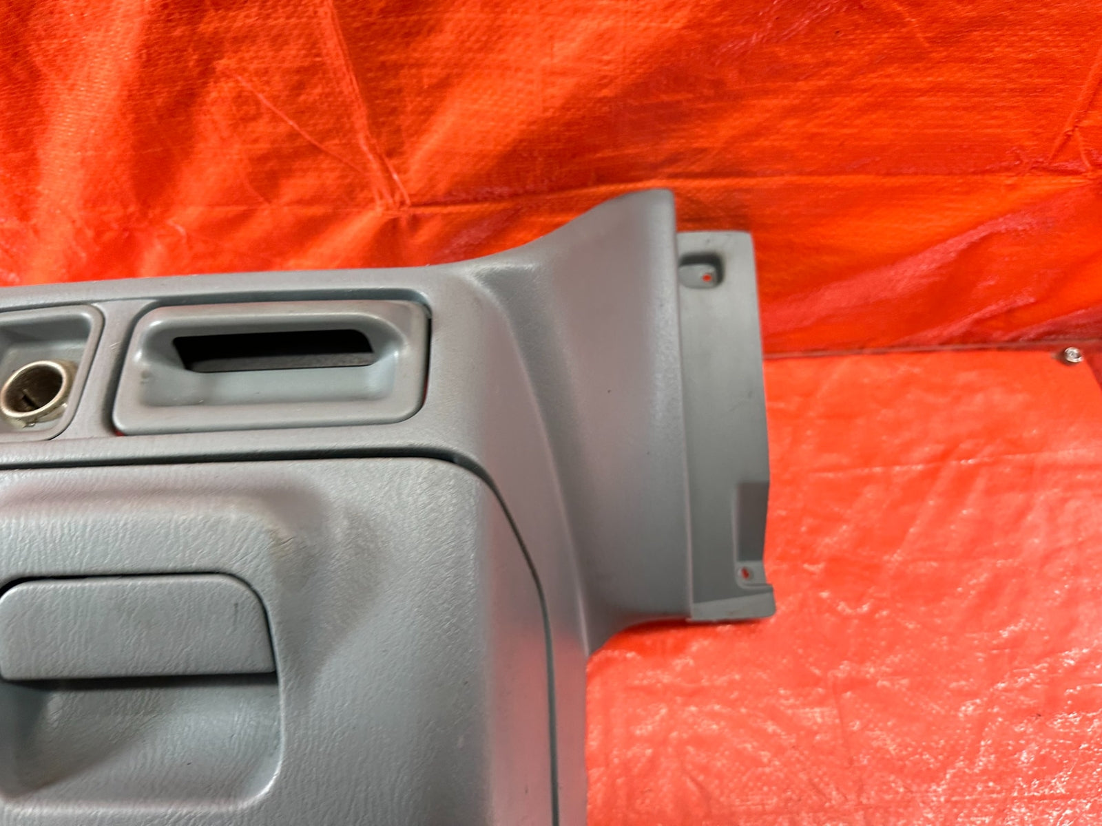 96 97 HONDA ODYSSEY   LOWER CENTER CONSOLE STORAGE COMPARTMENT    OEM #1938