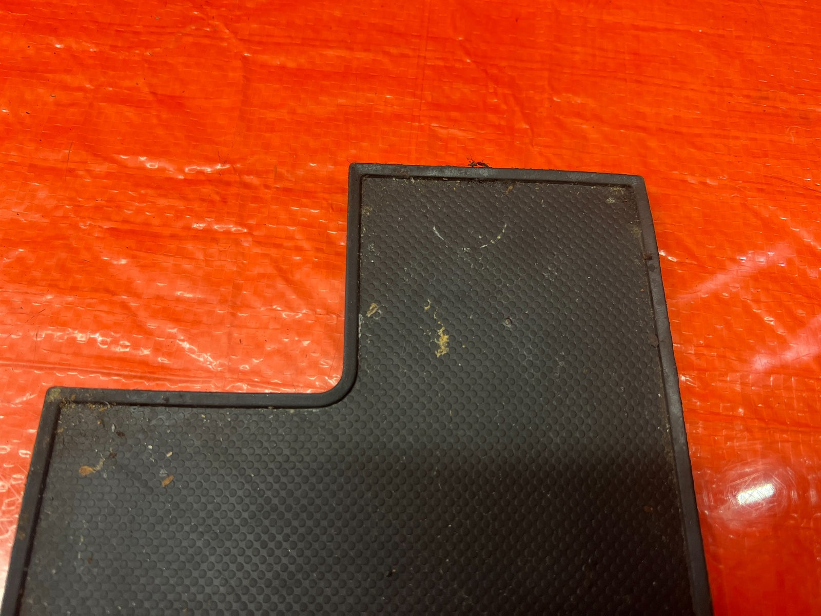 04 08 ACURA TSX   ARM REST / CENTER CONSOLE PLASTIC LINING INSERT PAD   OEM #2097