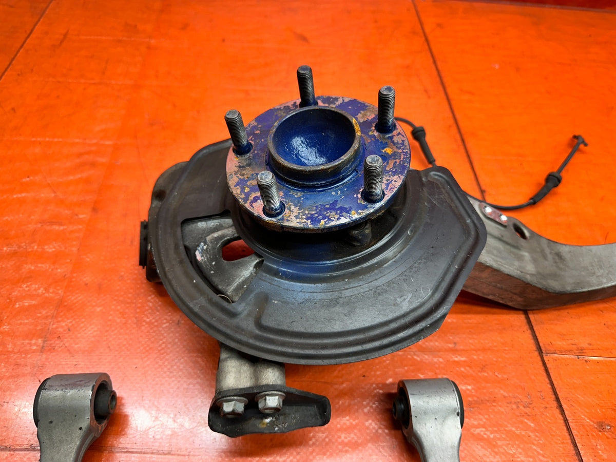 03-08 NISSAN 350Z LEFT FRONT SPINDLE KNUCKLE HUB WITH CONTROL ARMS OEM #3464