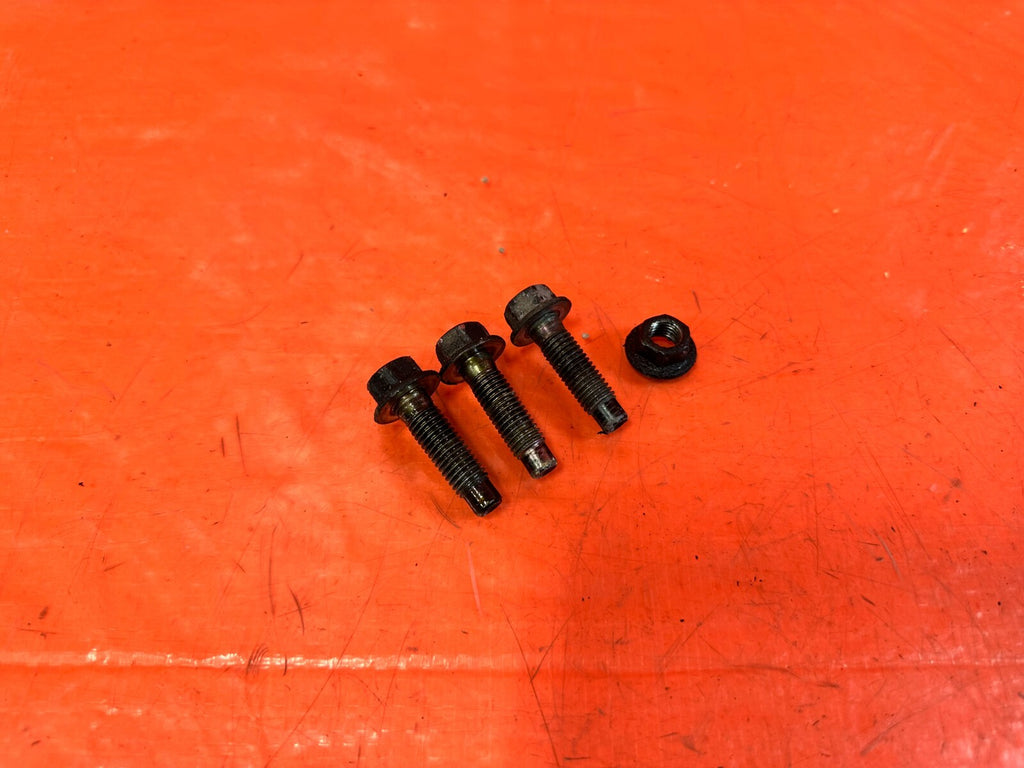 03 09 NISSAN 350Z   VQ35DE   DRIVER LEFT ENGINE MOTOR MOUNT BOLTS OEM 2620