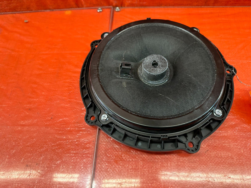 14 21 INFINITI Q50   BOSE   DRIVER LEFT FRONT SPEAKER   OEM FACTORY #2423