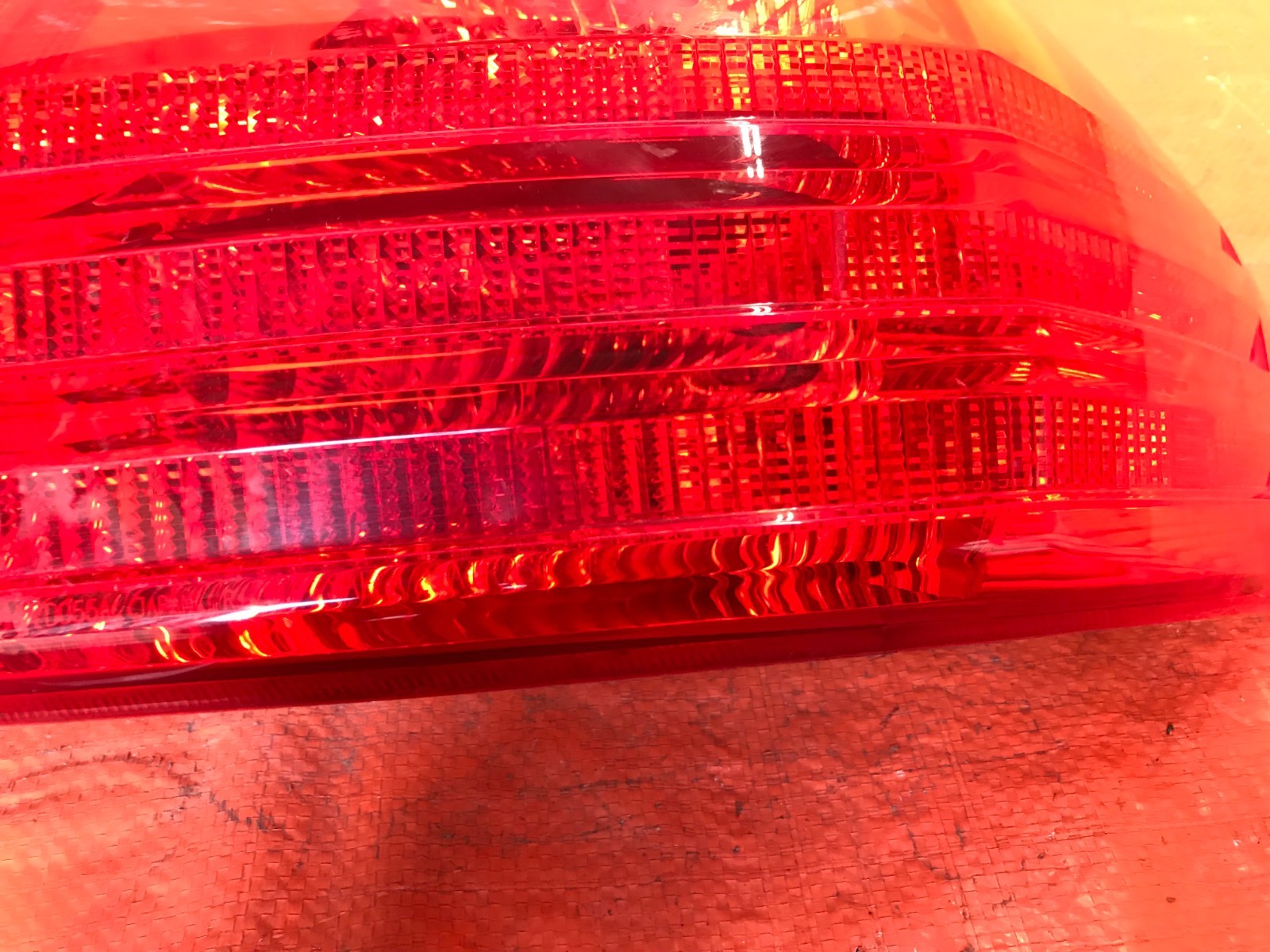 OEM 2008 2009 2010 2011 2012 NISSAN ROGUE PASSENGER RIGHT  OUTER TAIL LIGHT LAMP2