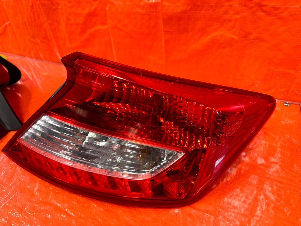 12 13 HONDA CIVIC SI 2D COUPE LEFT AND RIGHT TAIL LIGHTS LAMPS   OEM FACTORY 2697