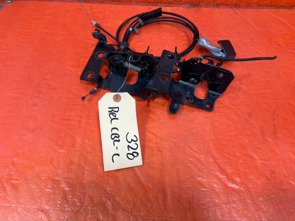 08 15 INFINITI G37 COUPE & CONVERTIBLE   HOOD RELEASE WIRE CABLE   OEM 3281
