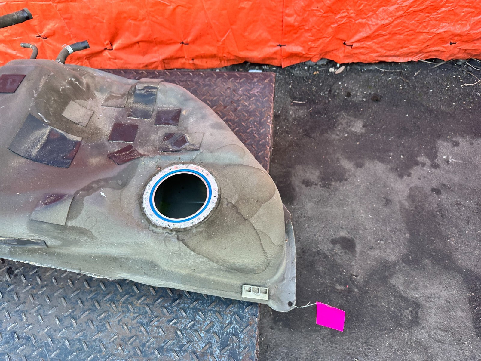09 15 INFINITI G37 CONVERTIBLE   GASOLINE GAS FUEL TANK ASSEMBLY OEM FACTORY 2783