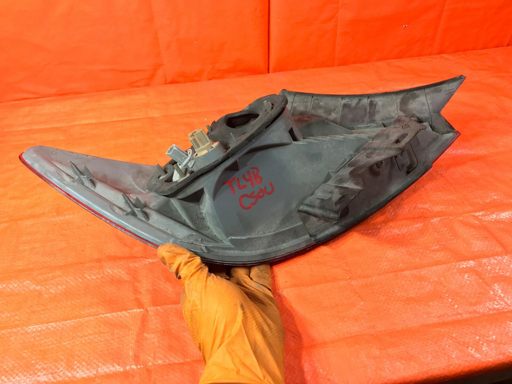 OEM 2009 2010 2011 HONDA CIVIC   COUPE   PASSENGER RIGHT TAIL LIGHT LAMP 09 107