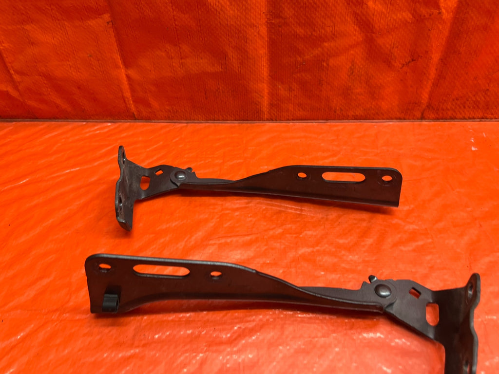 08 12 HONDA ACCORD   HOOD HINGE SET   LEFT AND RIGHT HINGES   OEM #17411