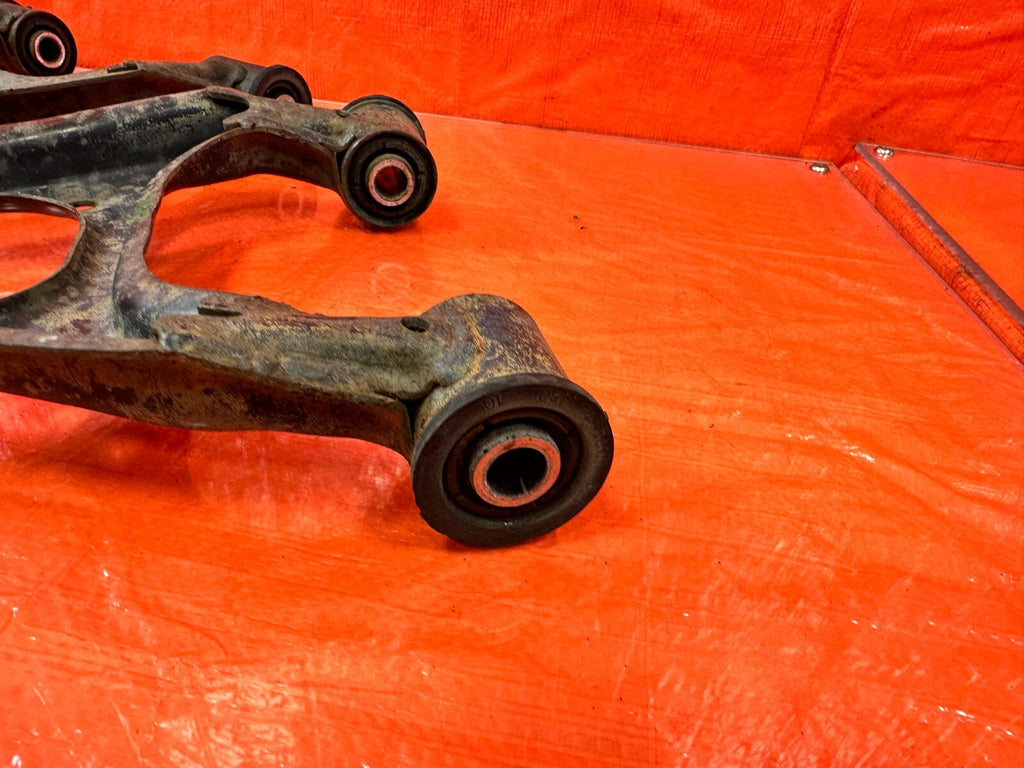 90 97 MAZDA MX 5 MIATA   FRONT UPPER CONTROL ARMS LEFT & RIGHT OEM FACTORY #2679