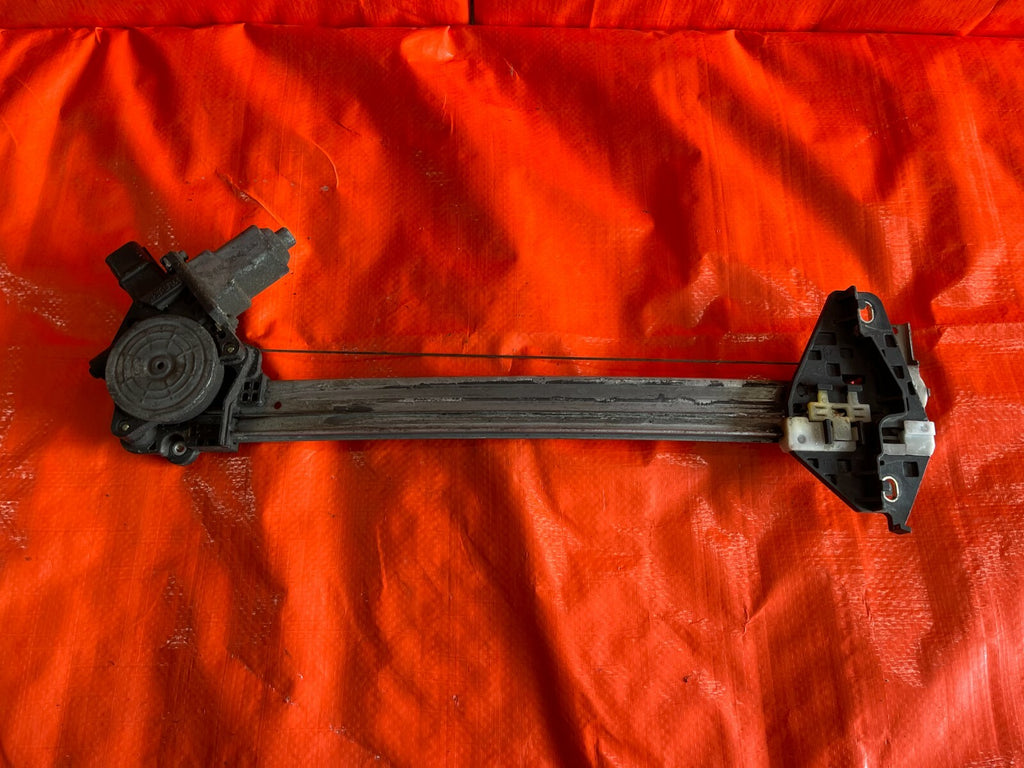 06 11 HONDA CIVIC SEDAN 4 DOOR   DRIVER LEFT REAR WINDOW REGULATOR   OEM OE5
