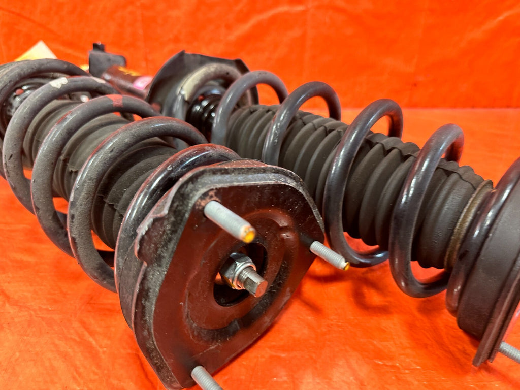 2020 20 INFINITI Q50   NON SPORT MODEL ONLY   LEFT RIGHT REAR SHOCKS   OEM 2969