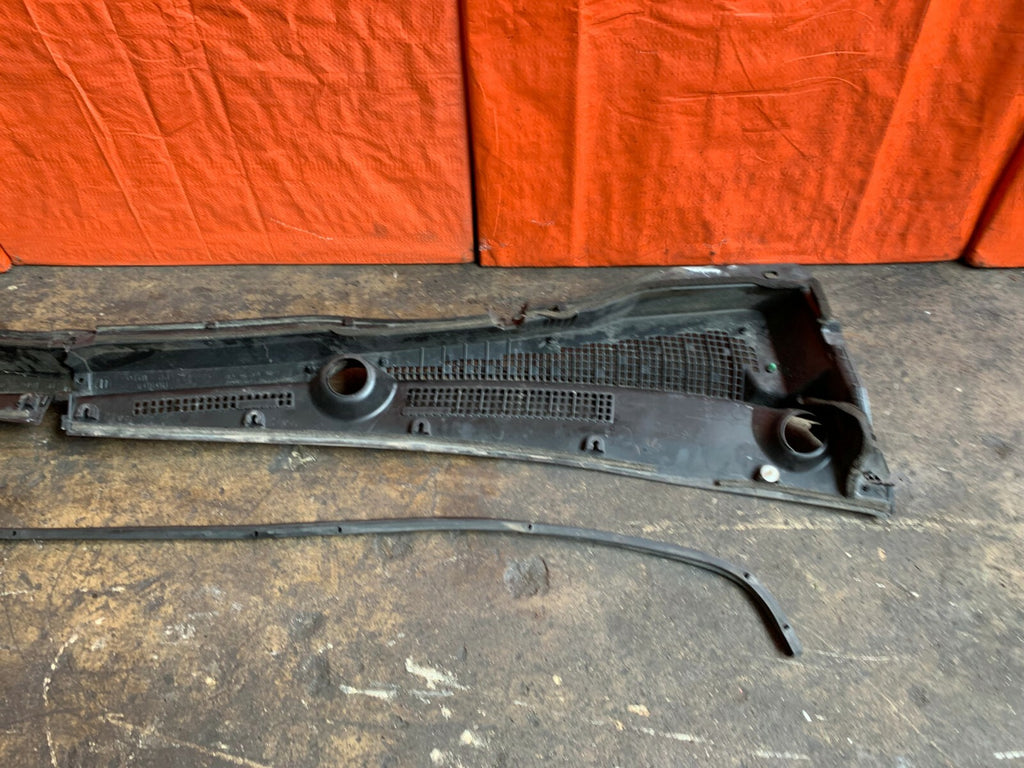 OEM 2004 04 ACURA RSX TYPE S   WINDSHIELD WIPER COWL TRIM SHROUD PLASTIC9
