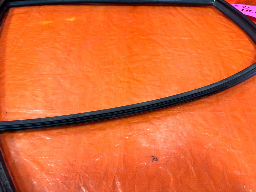 08 14 SUBARU IMPREZA WRX WAGON DRIVER LEFT REAR WINDOW GLASS RUN CHANNEL 2837