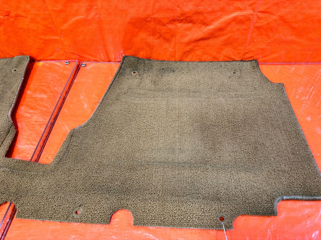 90 93 MAZDA MX 5 MIATA   REAR BULKHEAD PANEL CARPET   BROWN TAN COLOR   OEM 2676