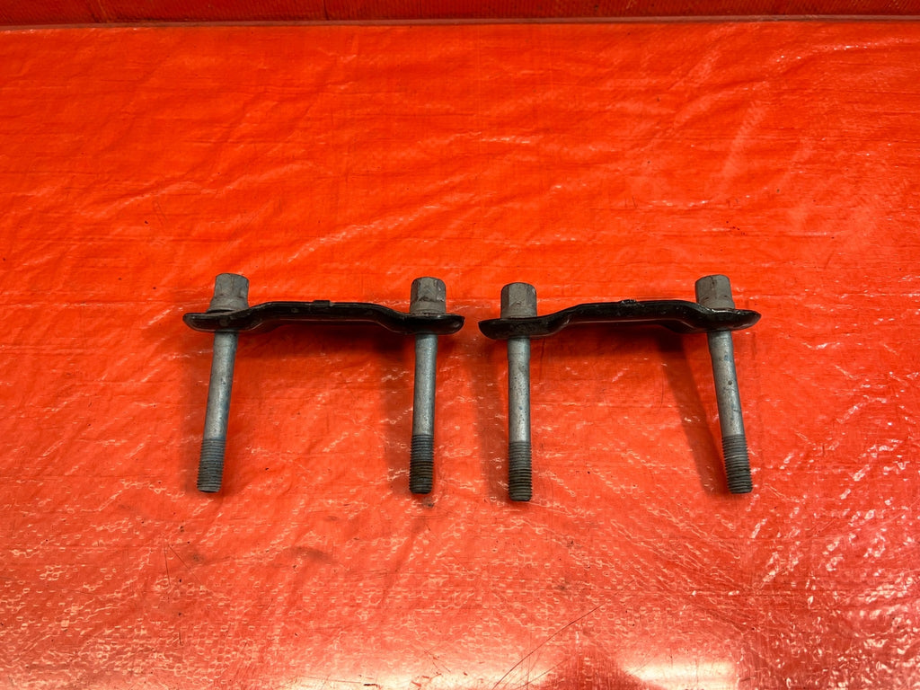 18 21 HONDA ACCORD EX EXL SPORT 1.5L   FRONT SWAY BAR BRACKETS & BOLTS   OEM 1847