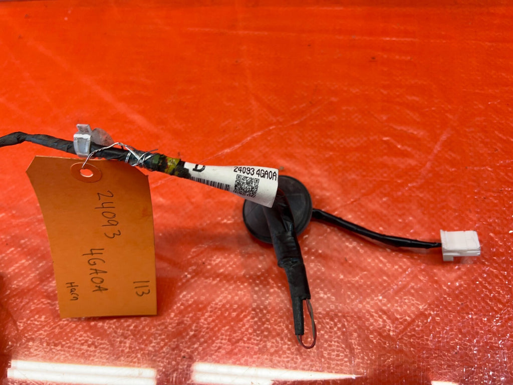 14 15 INFINITI Q50 / REAR BUMPER KEYLESS PROXIMITY SENSOR SUB WIRE HARNESS / OEM4