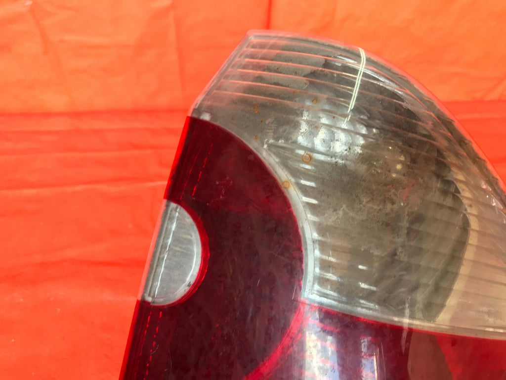 OEM 2004 2005 2006 BMW X3 PASSENGER RIGHT OUTER TAIL LIGHT LAMP 04 05 06 R RH3