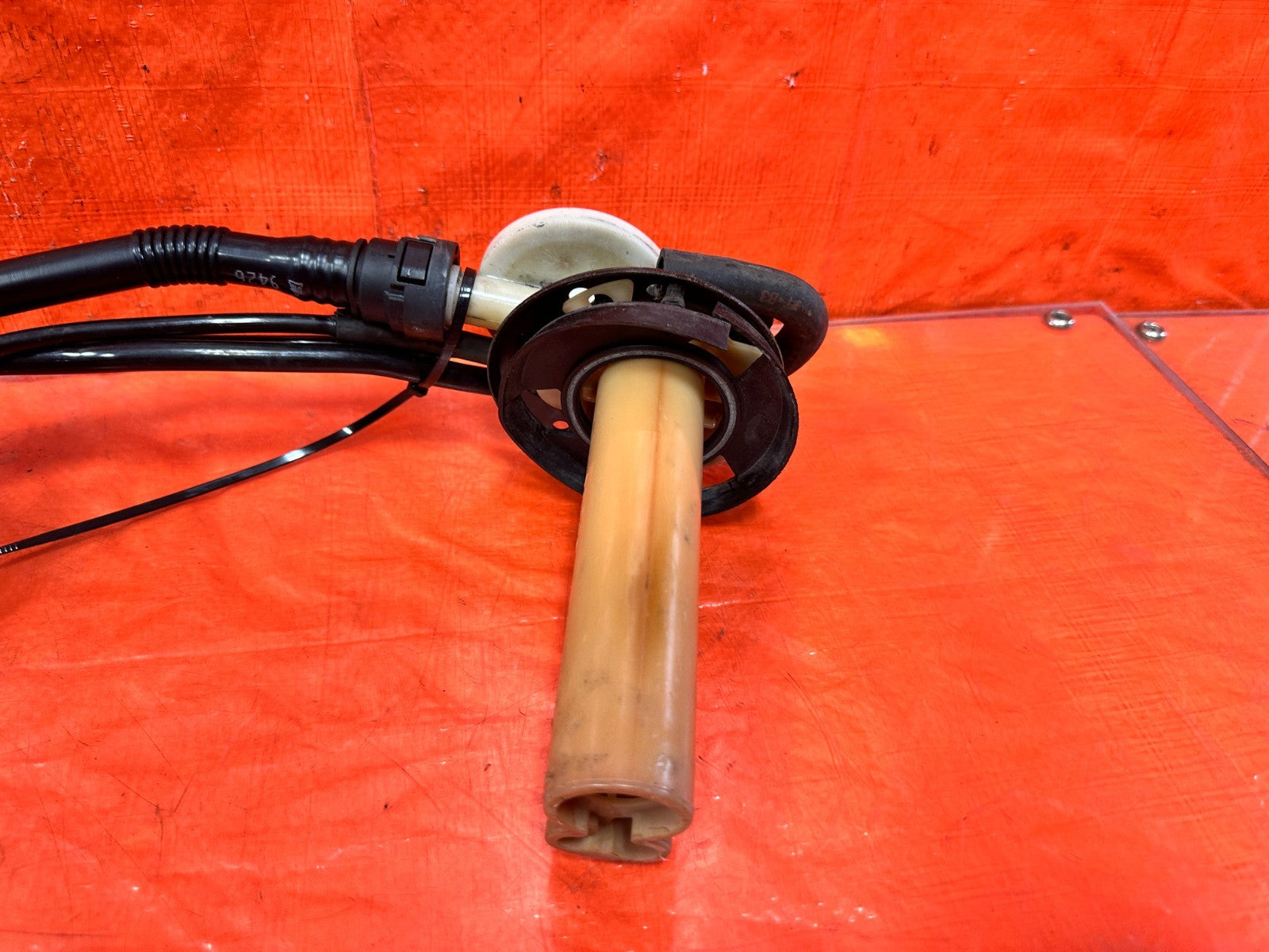 99 00 HONDA CIVIC   OVER VENT SHUT VALVE FOR GAS TANK FUEL TANK   OEM OE #2976