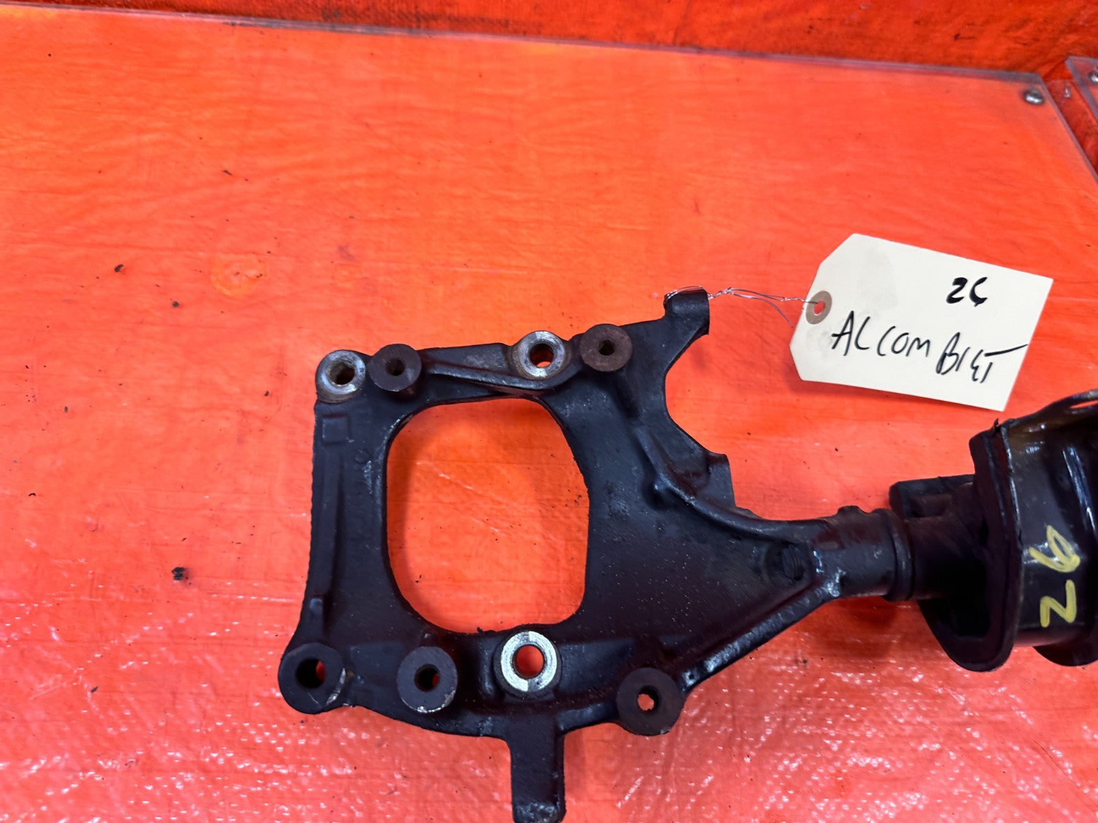 92 95 HONDA CIVIC EX SI 1.6L D16Z6 A/C AIR COMPRESSOR MOUNT BRACKET #Z69