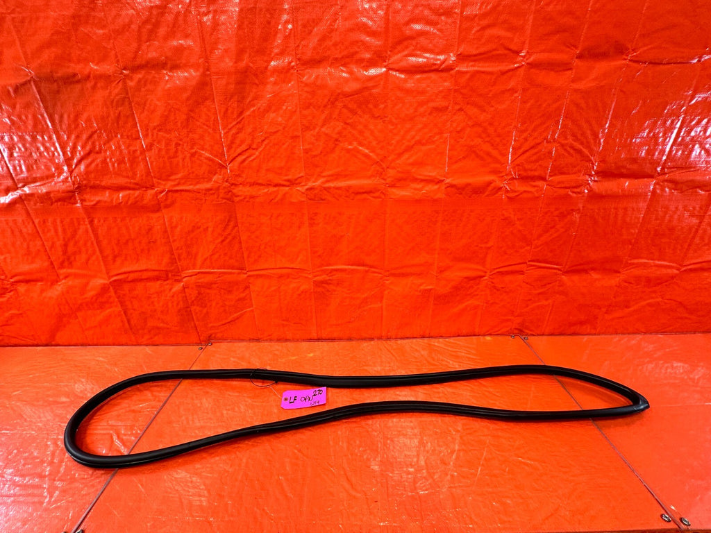 06 11 CIVIC 4D SEDAN   DRIVER LEFT FRONT DOOR TO CHASSIS OPEN TRIM   OEM #2700