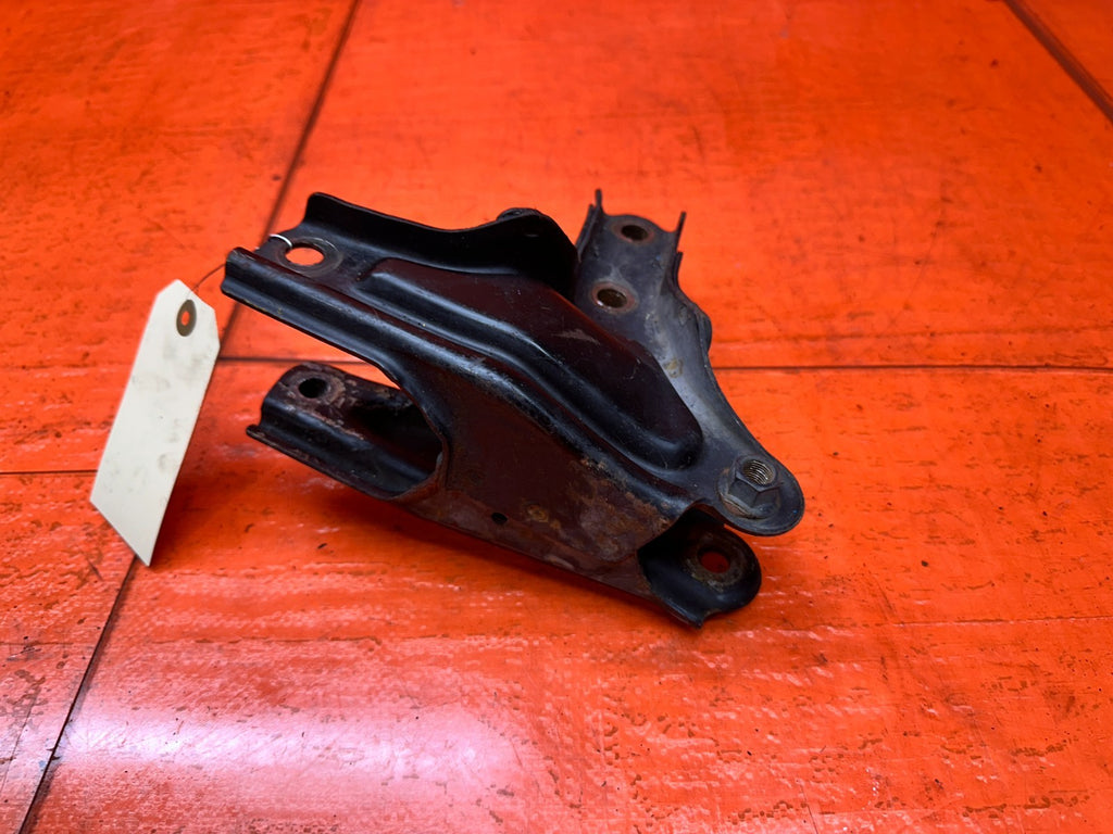 96-00 HONDA CIVIC - B SERIES EM1 B16A2 REAT T TRANSMISSION BRACKET OEM 3504