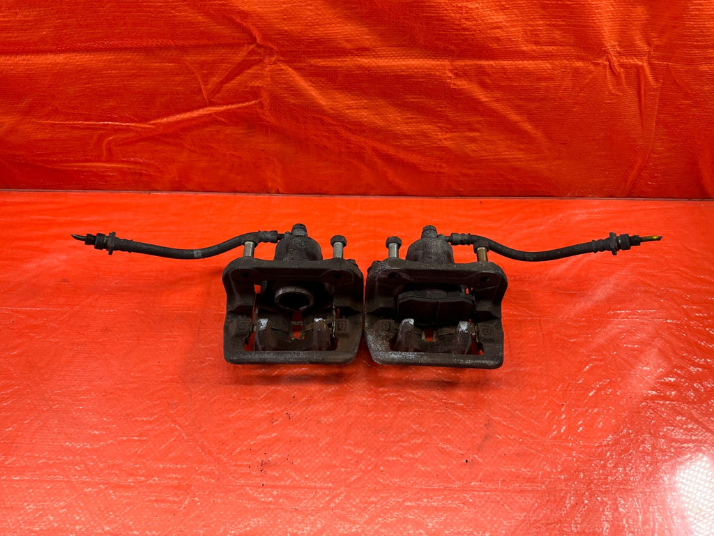 95 98 HONDA ODYSSEY   LEFT AND RIGHT REAR BRAKE CALIPERS   OEM FACTORY #1938