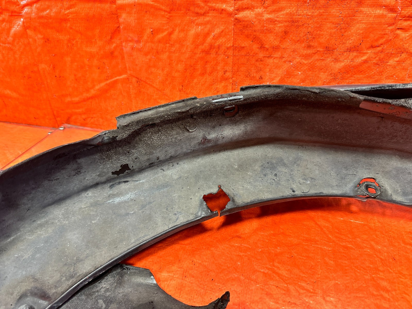90 91 HONDA CIVIC HATCHBACK FENDER LINERS LEFT AND RIGHT OEM FACTORY 32518
