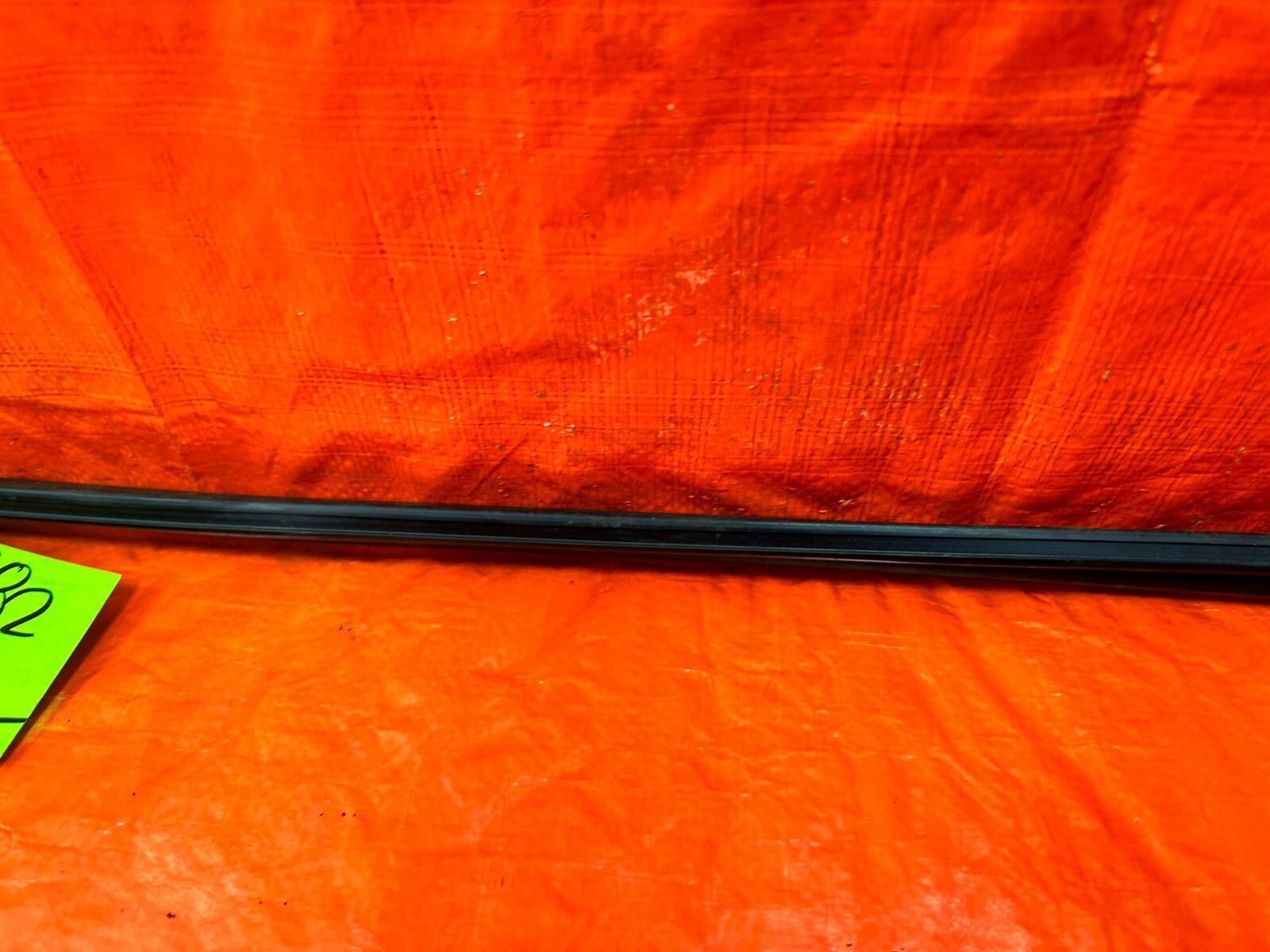 06 11 CIVIC 4D SEDAN   DRIVER LEFT FRONT WEATHER STRIP RUN CHANNEL OEM #2826