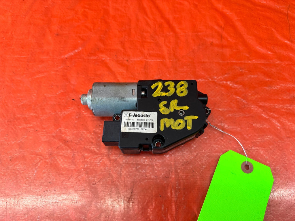 09 13 INFINITI  G37 SEDAN   SUNROOF MOONROOF SLIDING ROOF MOTOR OEM FACTORY #2382