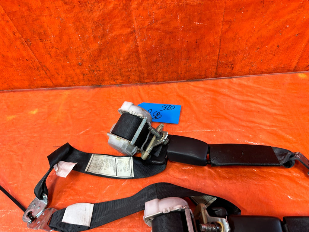 08 15 INFINITI G37 & Q60    2D COUPE   LEFT & RIGHT REAR SEAT BELTS   OEM #3204