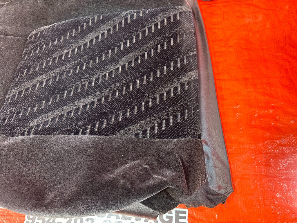 97 98 HONDA PRELUDE PASSENGER RIGHT FRONT UPPER SEAT COVER SKIN CUSHION OEM 2597