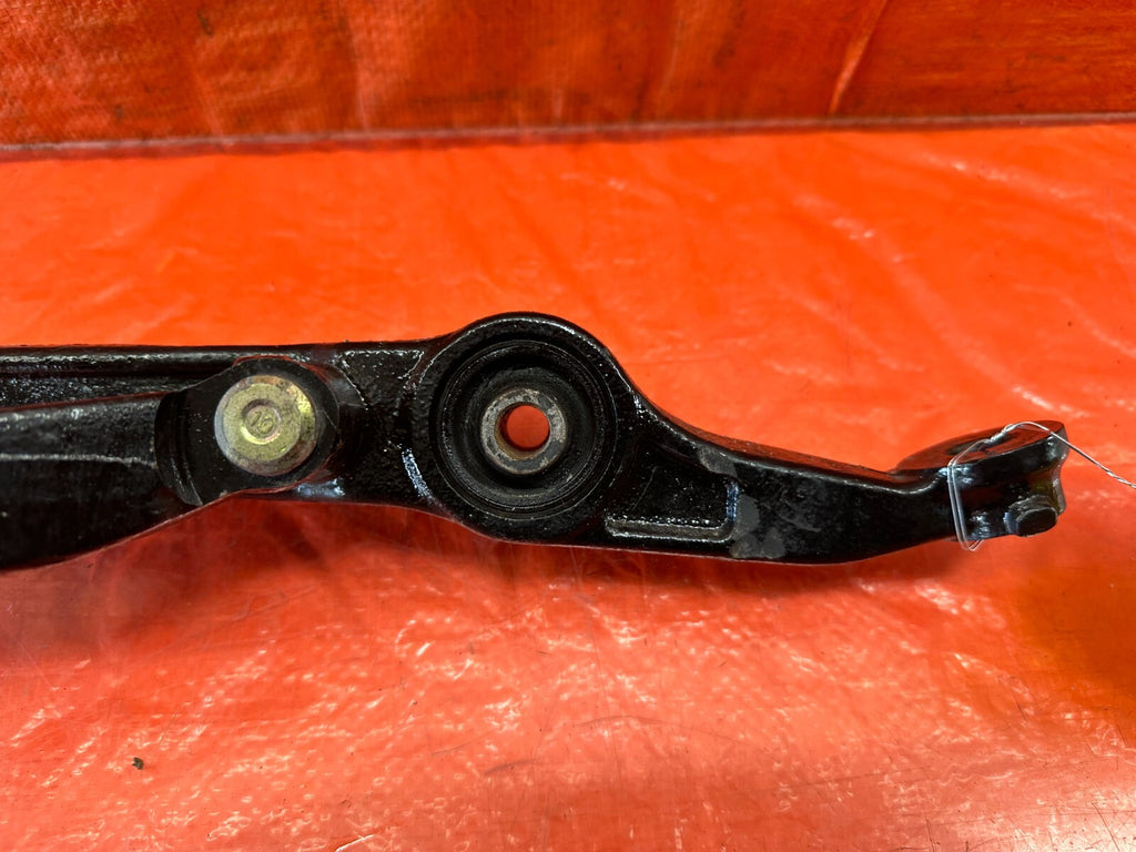 93 94 HONDA DEL SOL SI   PASSENGER RIGHT FRONT   LOWER CONTROL ARM   OEM OE #2364