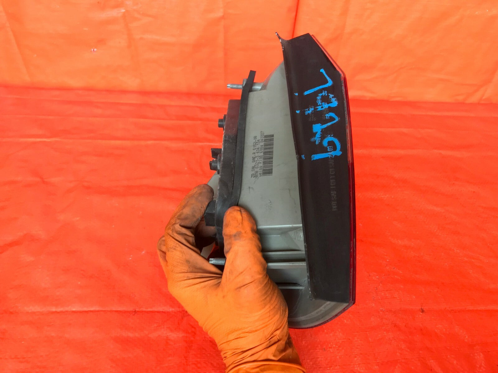 OEM 2004 2005 2006 BMW X3 PASSENGER RIGHT OUTER TAIL LIGHT LAMP 04 05 06 R RH5
