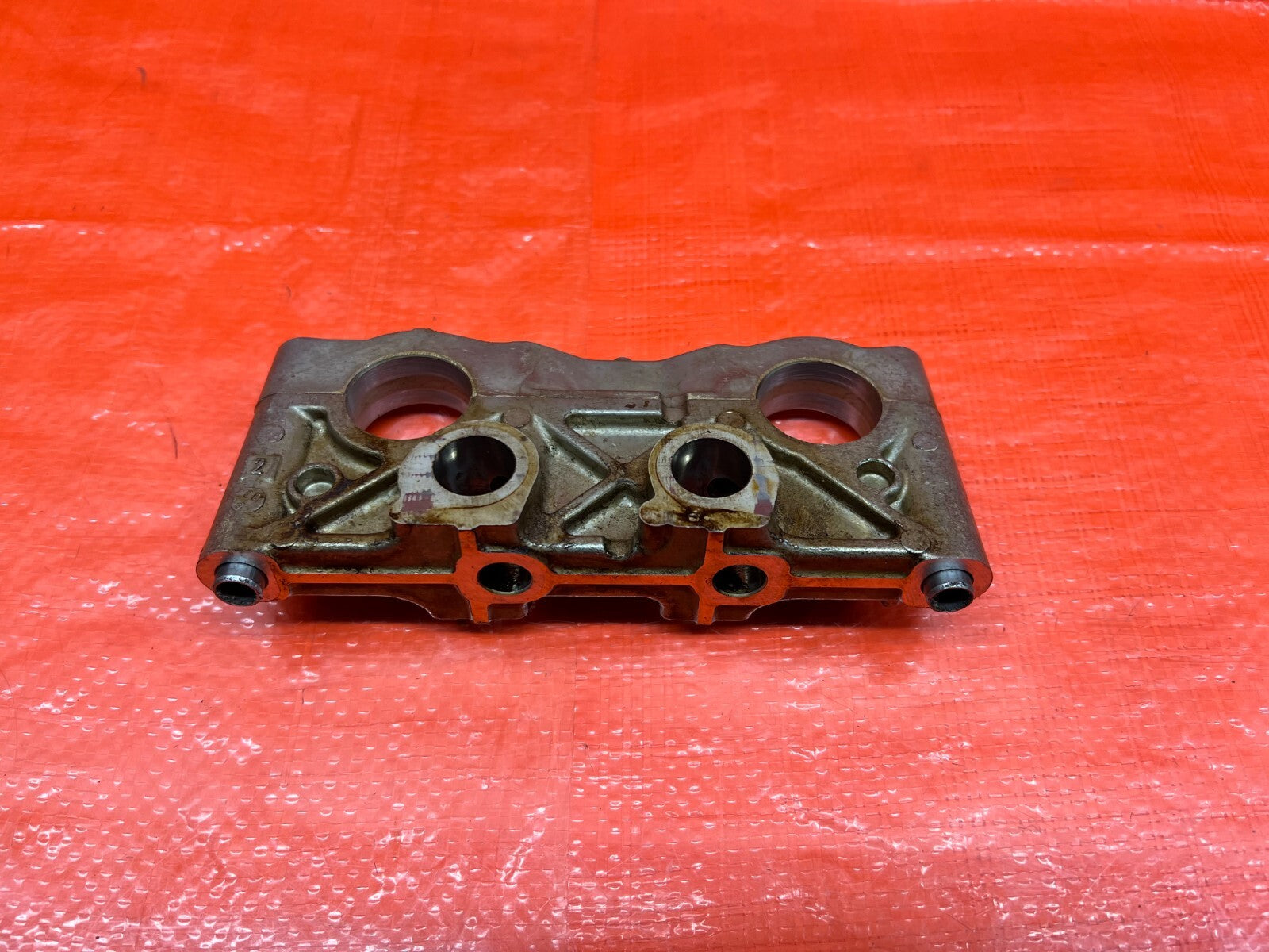 02 06 ACURA RSX TYPE S   K20A2   CAMSHAFT CAM CAP TOWER HOLDER   HOLDER #2   OEM6