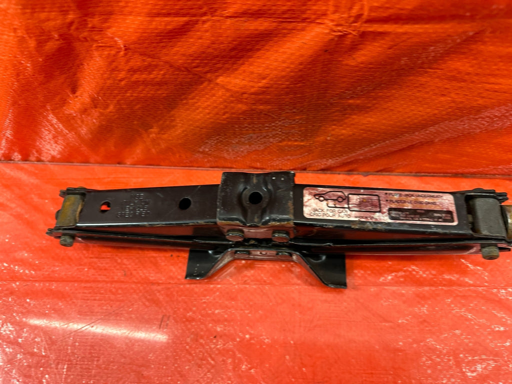 92 00 HONDA CIVIC   SPARE TIRE PANTOGRAPH / SCISSOR JACK   OEM #2186