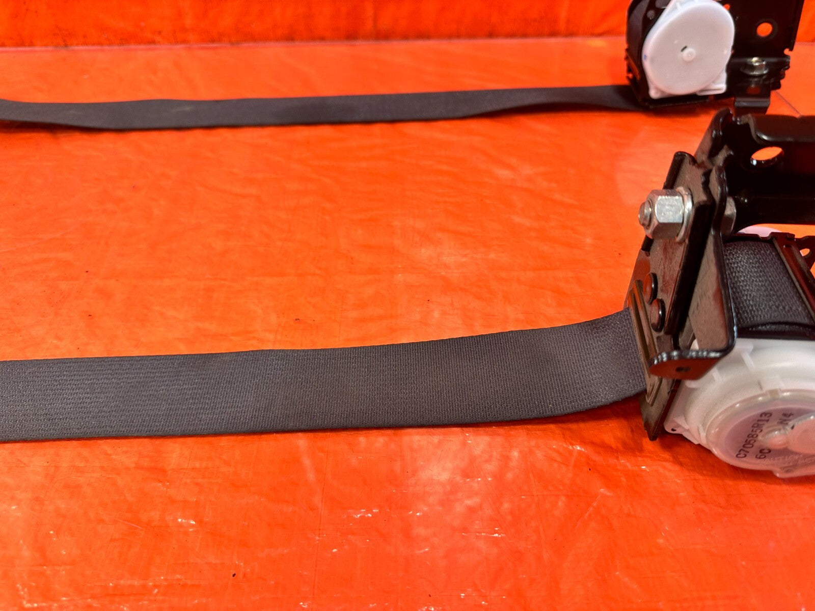 2013 13 SUBARU WRX STI WAGON REAR SEAT BELT SET LEFT & RIGHT SEAT BELTS OEM 2836