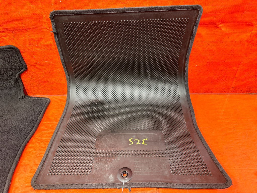 13 16 HYUNDAI GENESIS COUPE   LEFT AND RIGHT FRONT FLOOR MATS   OEM #3255