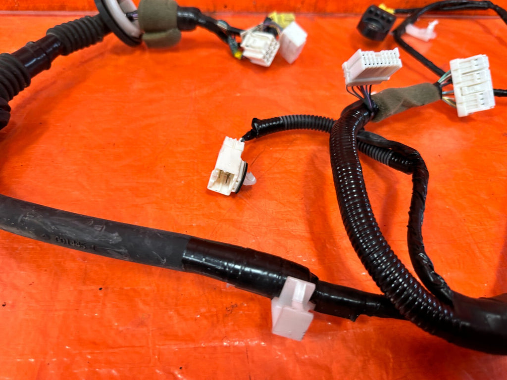 13 14 SCION FRS   DRIVER LEFT DOOR HARNESS NON SMART KEY ONLY   OEM #2934