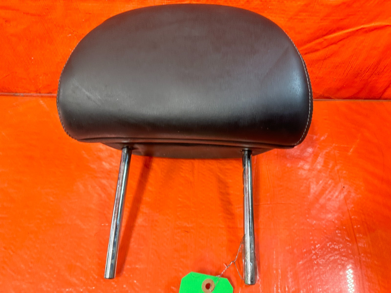 08 15 INFINITI G37 & Q60 2D COUPE FRONT SEAT HEAD REST LEFT OR RIGHT   OEM 311 13
