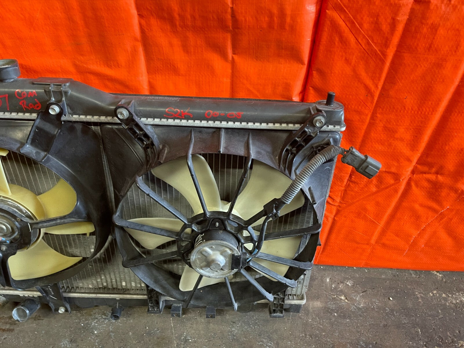 00 05 HONDA S2000   RADIATOR W/ COOLING AND CONDENSER FAN SET   100%   OEM OE2
