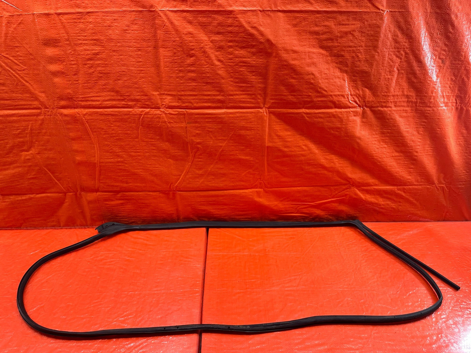 04 08 ACURA TSX   DRIVER LEFT REAR DOOR WEATHER STRIP TRIM SEAL GASKET OEM 1960