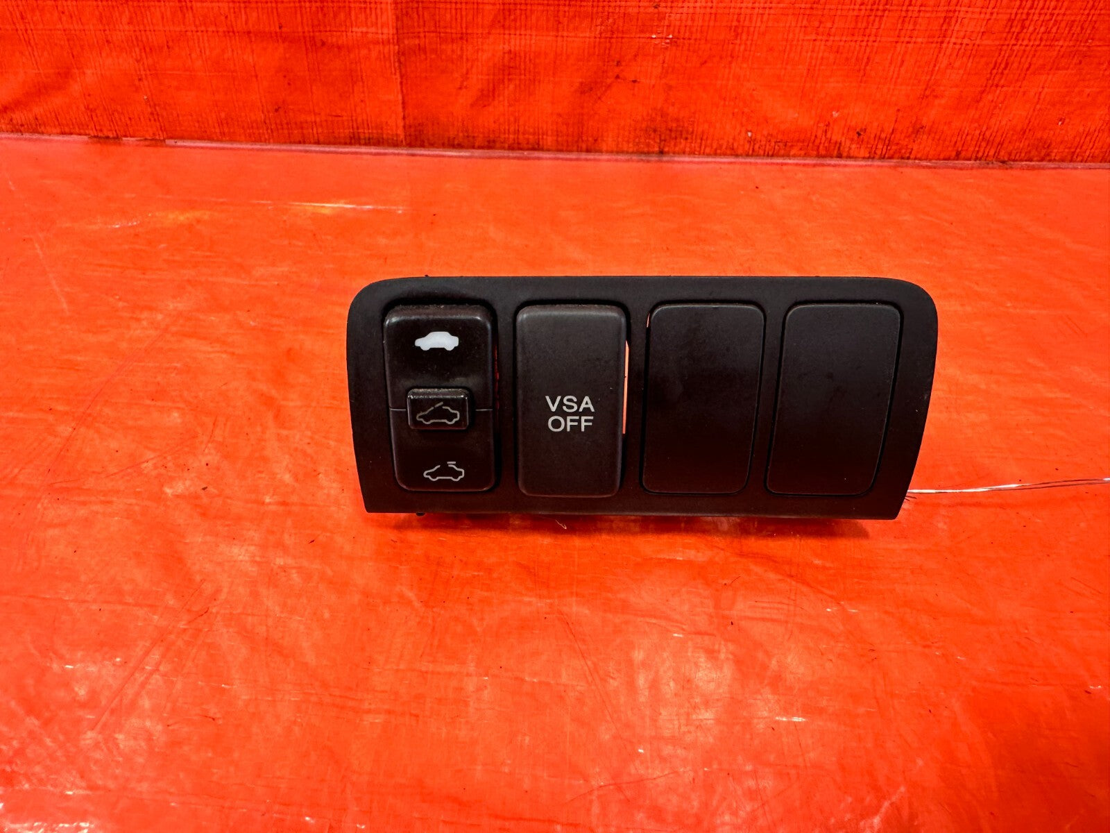 06 08 ACURA TSX   VEHICLE STABILITY ASSIST & SUNROOF SWITCH W/ BEZEL   OEM #2754