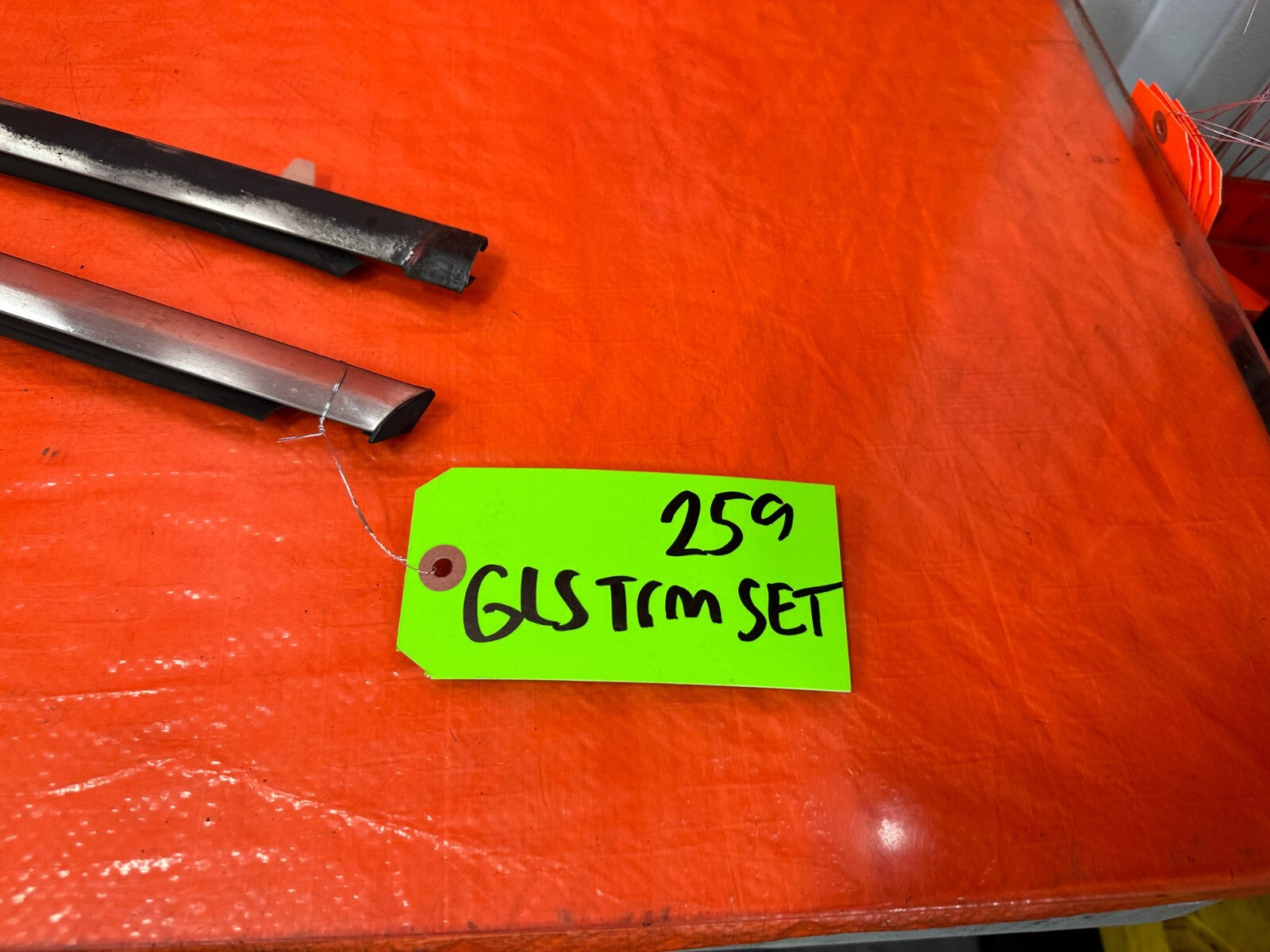 97 01 HONDA PRELUDE   EXTERIOR DOOR WINDOW GLASS TRIM SET LEFT RIGHT   OEM #2594