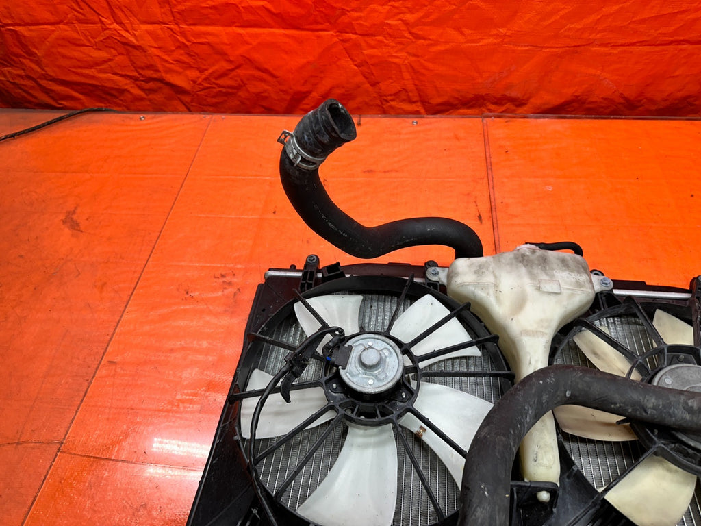 04-05 ACURA TSX 2.4L RADIATOR DUAL COOLING FANS TANK HOSES SET OEM #33812