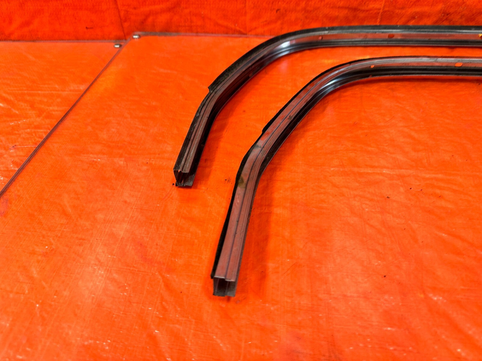 93 97 HONDA DEL SOL   TARGA TOP WEATHER STRIP WINDSHIELD TRIM   OEM #2957