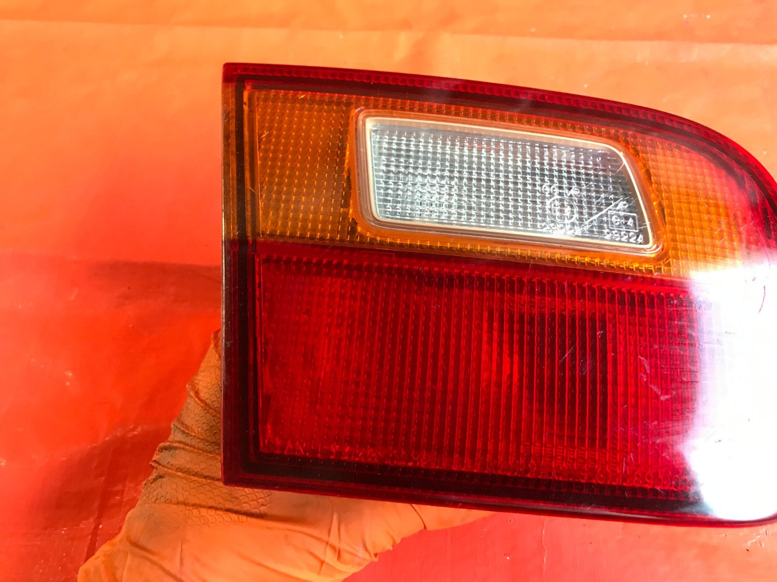 OEM 1992 1993 HONDA CIVIC 2 & 4 DOOR DRIVER LEFT INNER TAIL LIGHT TRUNK L LH2