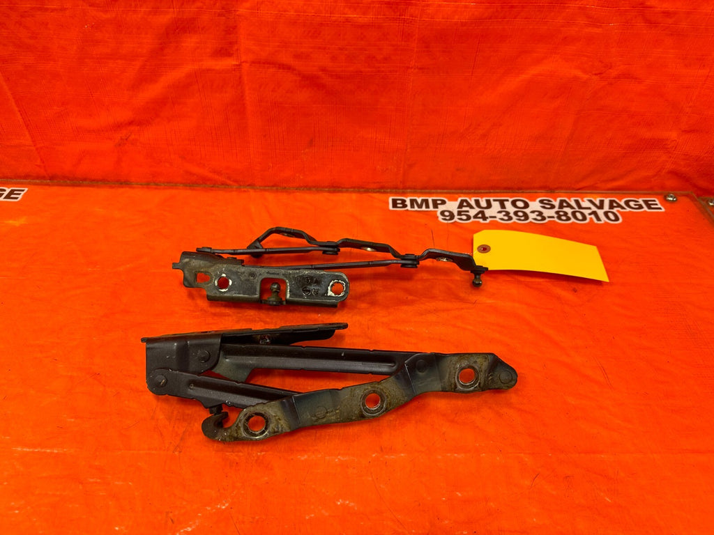08 15 INFINITI G37 Q60 COUPE   LEFT AND RIGHT TRUNK HINGES   OEM #2488