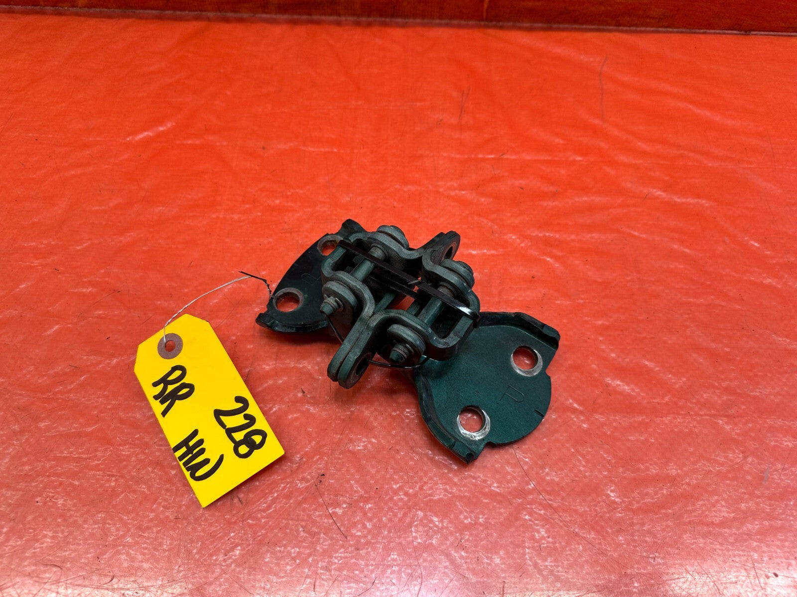 90 01 ACURA INTEGRA SEDAN   RIGHT REAR DOOR HINGE SET   UPPER & LOWER   OEM #2280