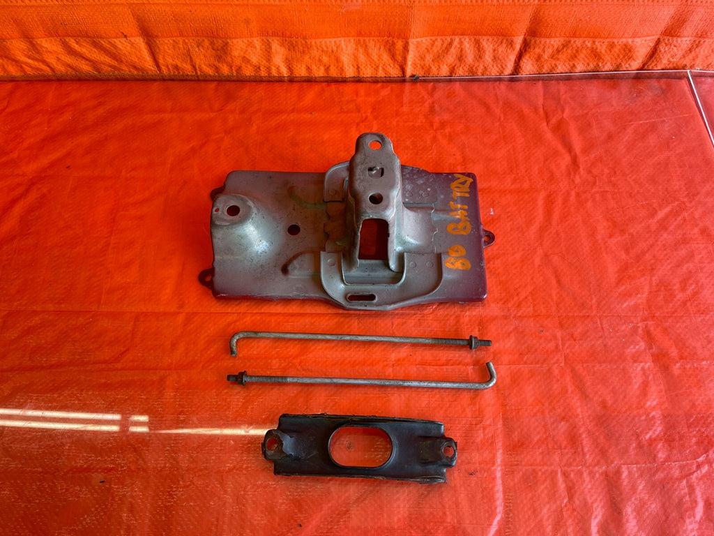 INTEGRA CIVIC DEL SOL   BATTERY TRAY W/ ALL HARDWARE AND TIE DOWN COMPLETE   OEM7
